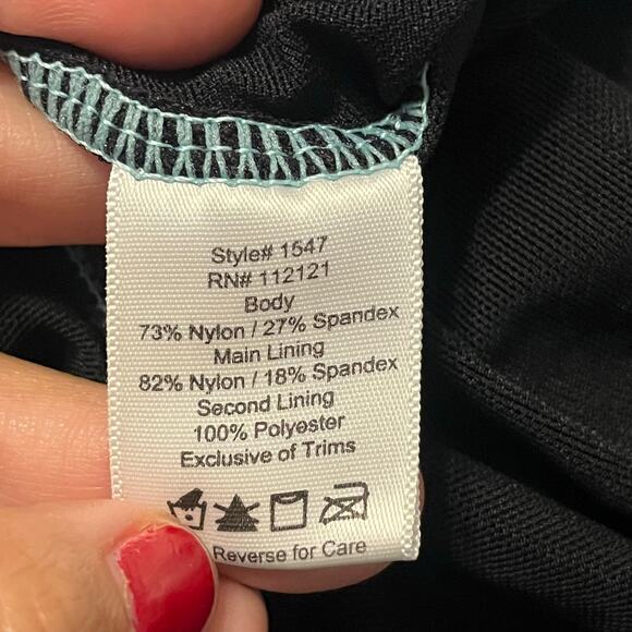 Assests by Spanx Ruched Push Up One Piece Swimsuit - Picture 9 of 9